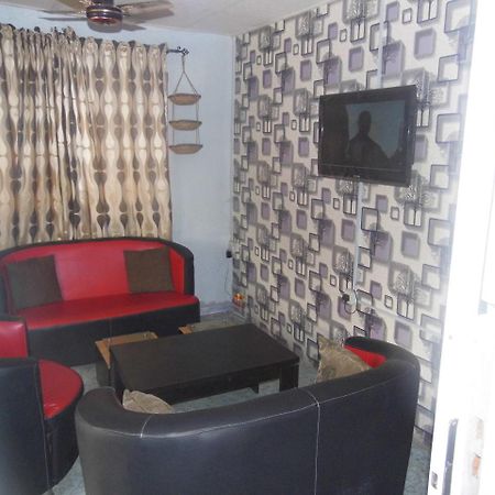 Legendary Inn & Lounge Bale Akiosi Ngoại thất bức ảnh